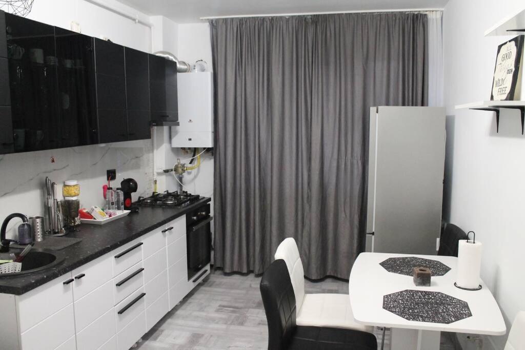 Yua'Shomes-Bussiness And Travel Apartment クルージュ＝ナポカ エクステリア 写真